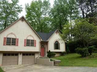 2161 Carey Cir, Marietta, GA 30066