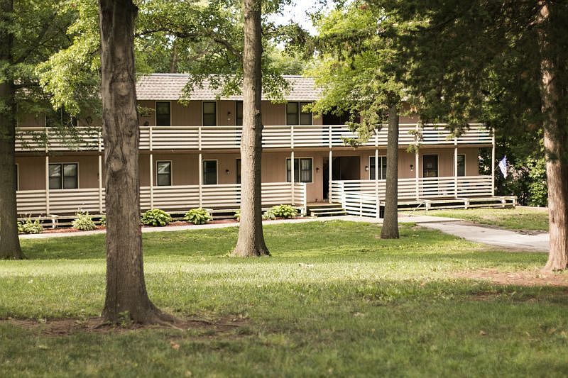 Corby Grove Apartments 1301 N 22nd St Saint Joseph MO Zillow