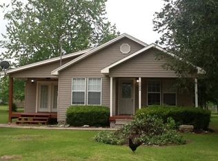 17904 French Village Rd, Winnie, TX 77665