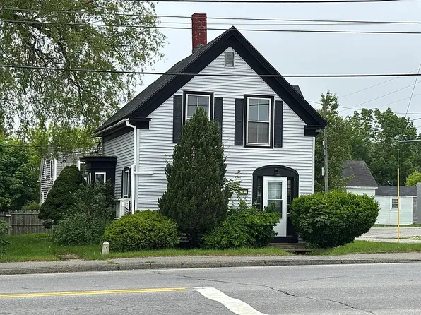 74 Maverick St, Rockland, ME 04841
