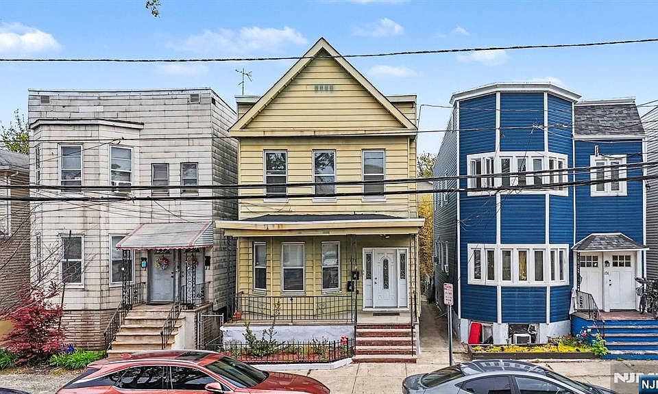 1st image of 176 Boyd Avenue