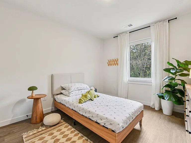 900 Ac Little Dr — Photo 16