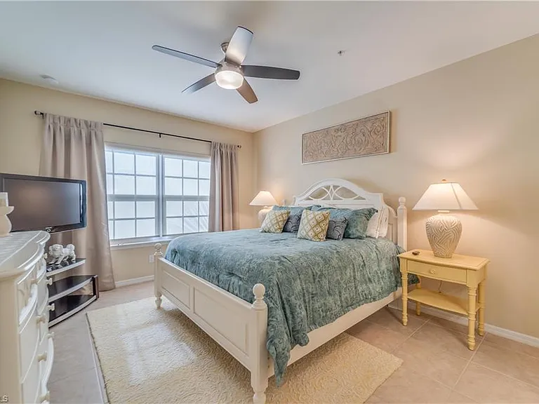 8540 Violeta St #202 — Photo 21