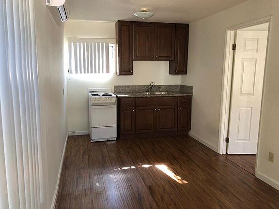5th image of 808 E Garfield Ave APT B