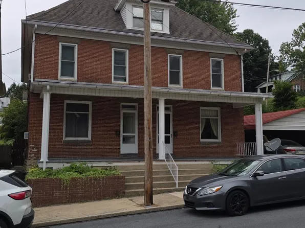 125 N Broad St, Waynesboro, PA 17268