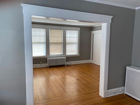 2nd image of 829 Edgewood Ave