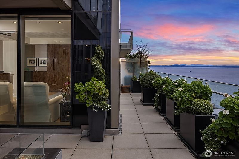 2nd image of 99 Union Street #1704