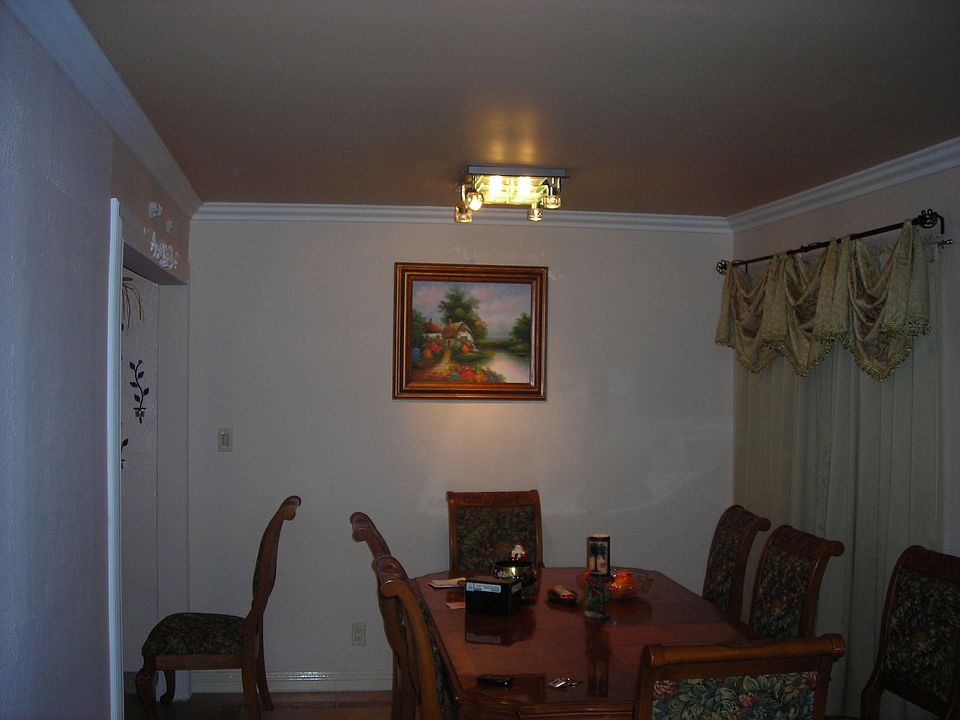 1st image of 1339 N Columbus Ave Unit 121
