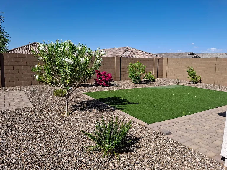 1536 W Corral Rd — Photo 16