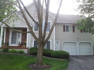 6412 Fremont Dr, Hanover Park, IL 60133