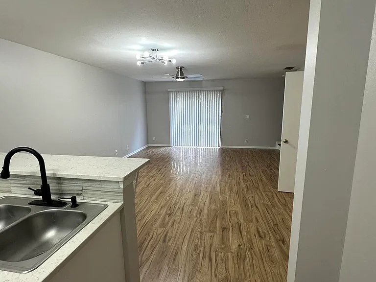 6856 Mill Brook Pl — Photo 17