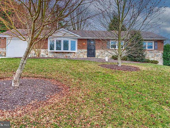2nd image of 1113 Bernadette Dr