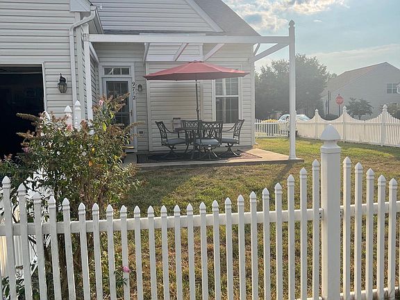 5th image of 9712 Craighill Dr