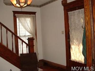 5th image of 606 7th St