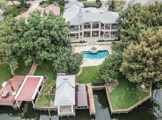191 Lakeside Dr, Montgomery, TX 77356