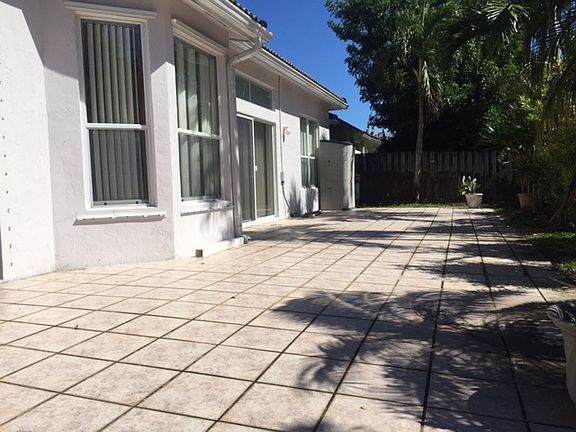 3rd image of 18762 NW 23rd St