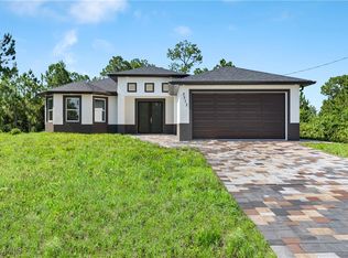 2604 11th St SW, Lehigh Acres, FL 33976