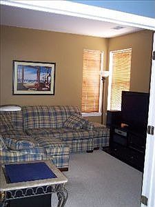 4th image of 40 Tanglewood Dr