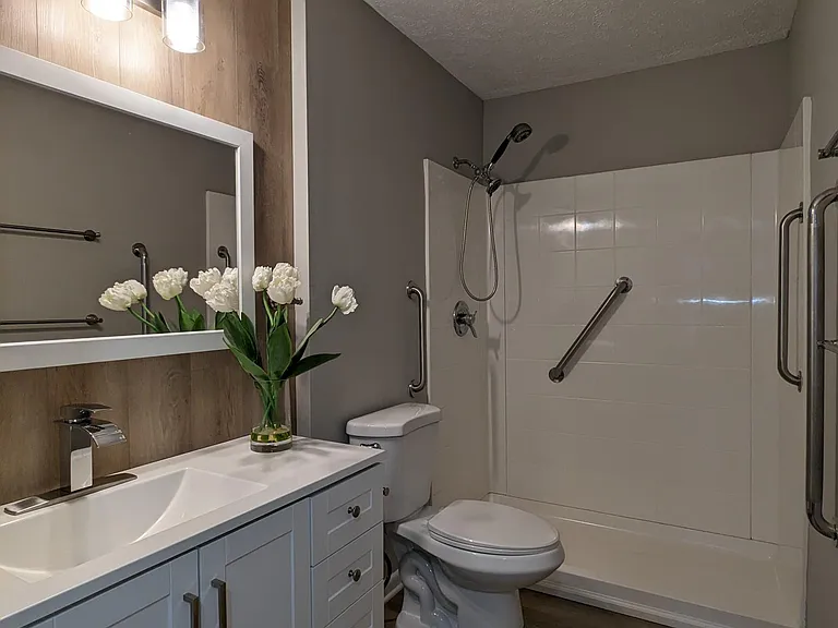 468 Gibbs Rd — Photo 8