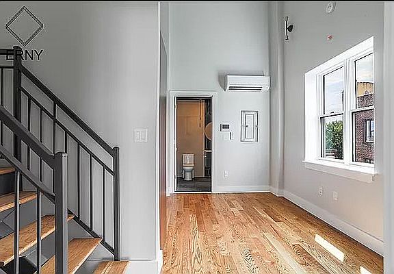 3rd image of 672 E 21st St #D6