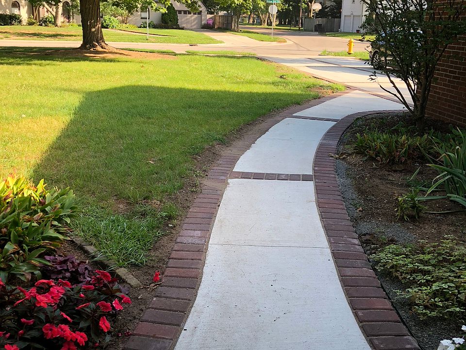 2nd image of 1703 Rainbow Bend Blvd