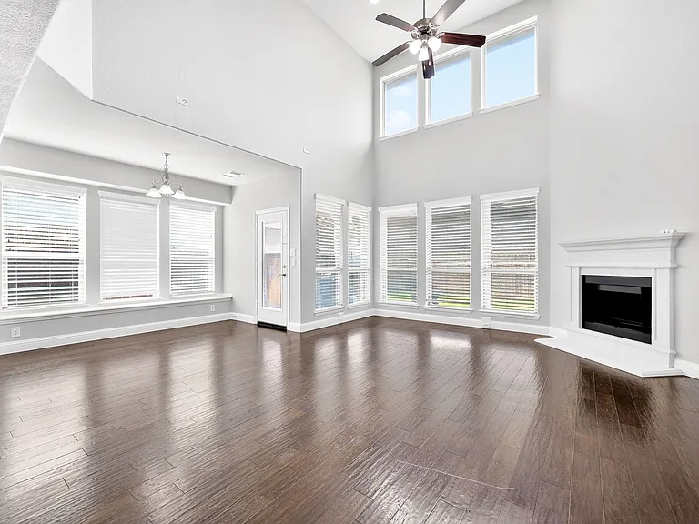 15608 Governors Island Way — Photo 17