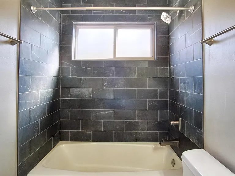 620 Winding Ln — Photo 11