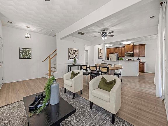 4th image of 2229 Humphreys Drive