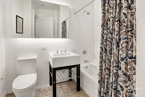 Rented by Christie's International Real Estate Group, LLC | media 47