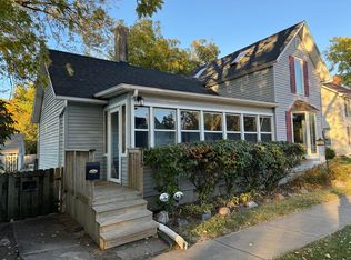 115 Elm St, Genoa, IL 60135