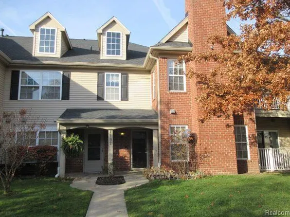 4192 Berkeley Ave, Canton, MI 48188
