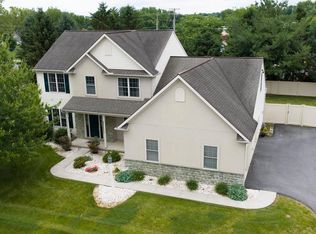 20 Lewiston Cir, Lancaster, PA 17601