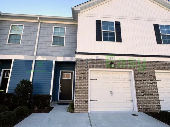 1229 Parkley Dr, Chesapeake, VA 23320