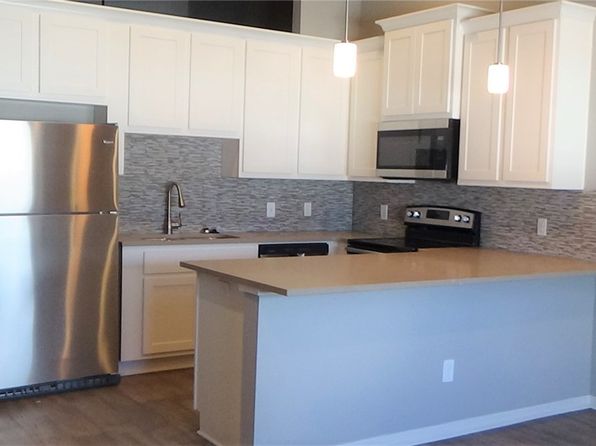 212 N Bryan Ave #204