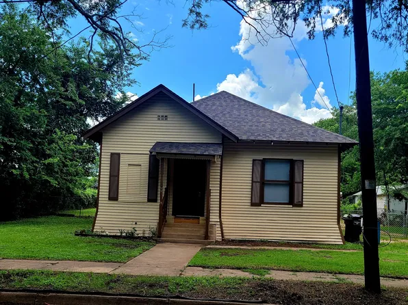 313 N Walnut St, Cleburne, TX 76033