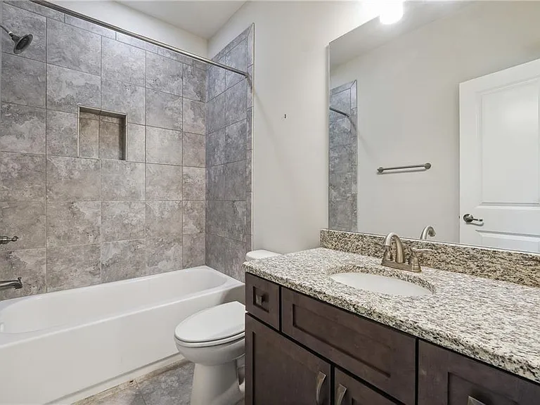 1330 Atherton Park — Photo 19