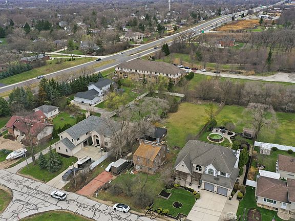 5th image of 115 Hillside Ln