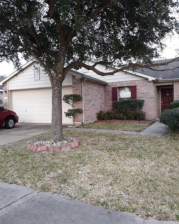 1st image of 8419 Ashford Green Ln