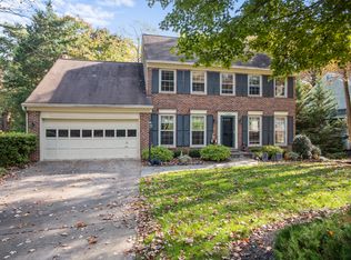 11603 Auburn Grove Ct, Reston, VA 20194
