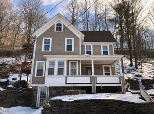 377 Riverside Dr, Honesdale, PA 18431