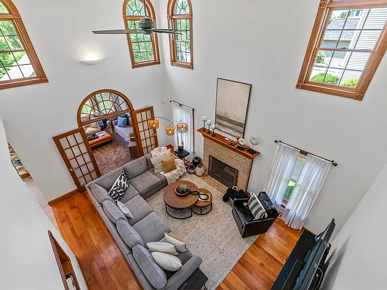 2504 Ron Dr — Photo 11