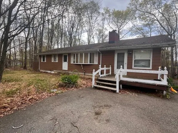 2121 Sassafras Ln, Kunkletown, PA 18058