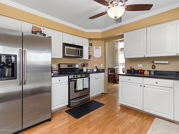 5th image of 124 Periwinkle Ln