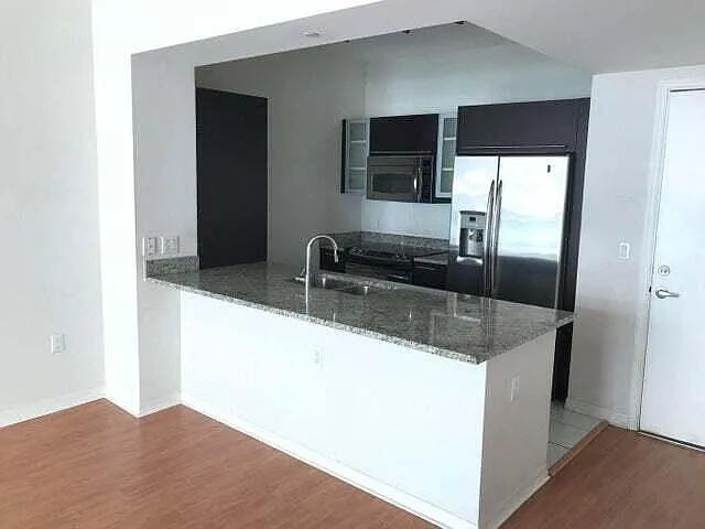 950 Brickell Bay Dr #2802 — Photo 3