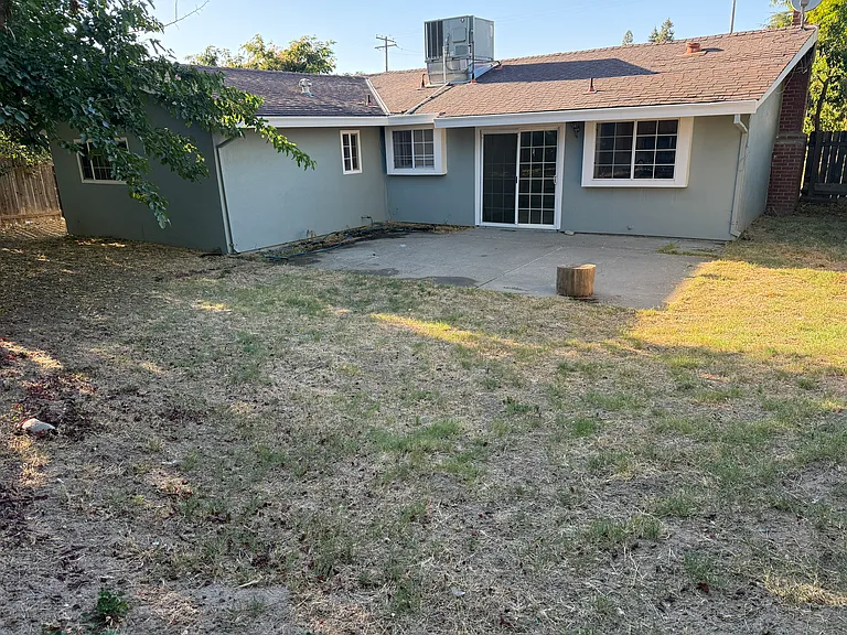 8918 Phoenix Ave — Photo 16