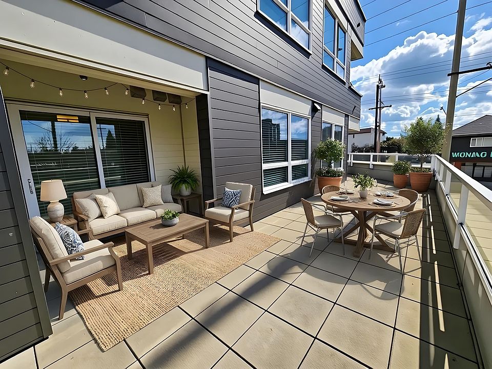 1st image of 22265 Dewdney Trunk Rd #202