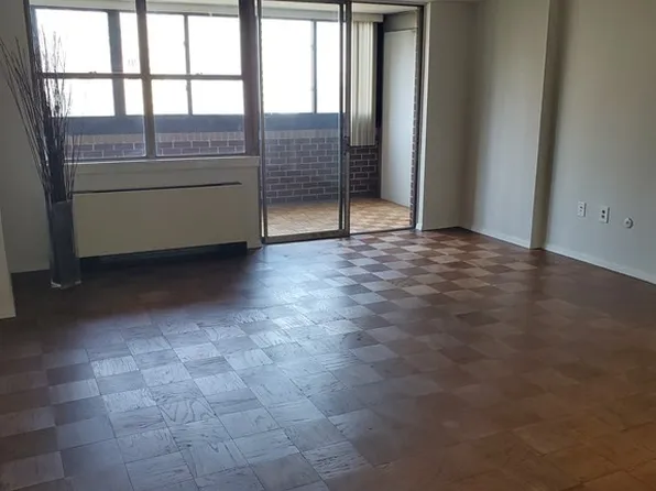 2 Hawthorne Pl APT 7B, Boston, MA 02114