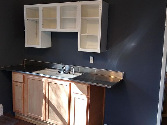 2nd image of 1339 Lincoln Ave APT 4