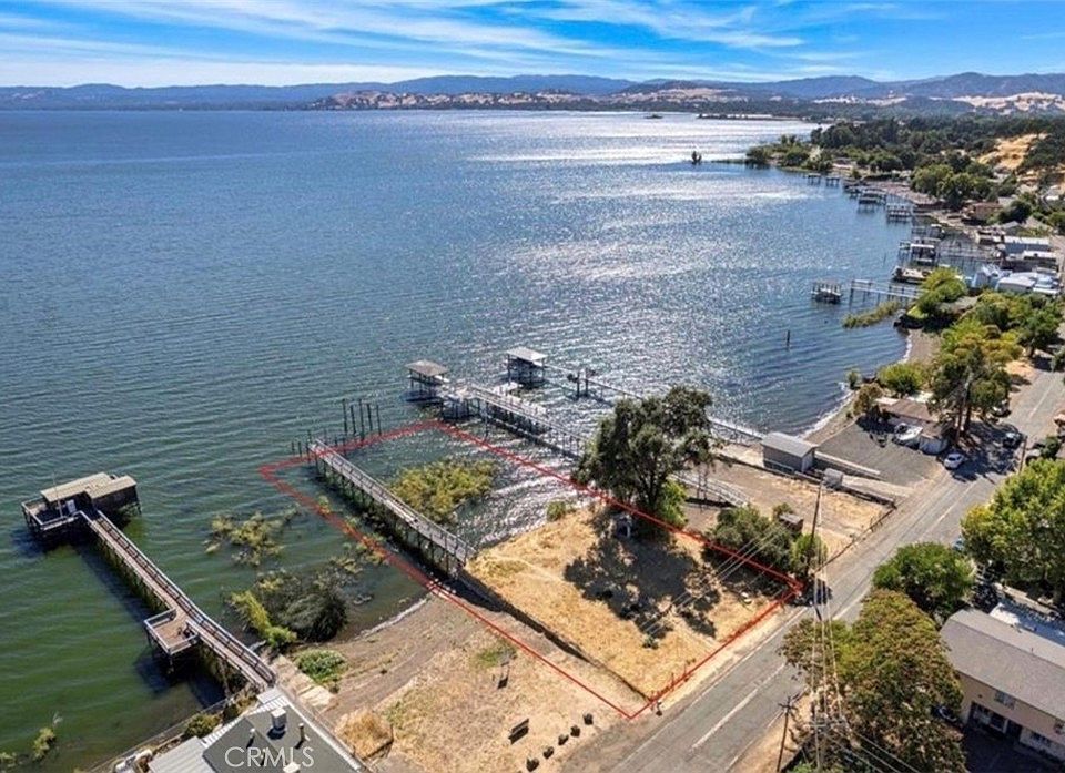 1st image of 3383 Lakeshore Blvd