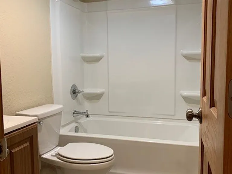 Cedar Pointe Apartments - Thomasville AL — Photo 25